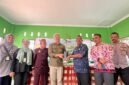 Sebanyak 1.000 bibit pohon buah seperti durian dan matoa dibagikan ke rumah-rumah warga untuk ditanam. (Dok. PT Pertamina Hulu Rokan)